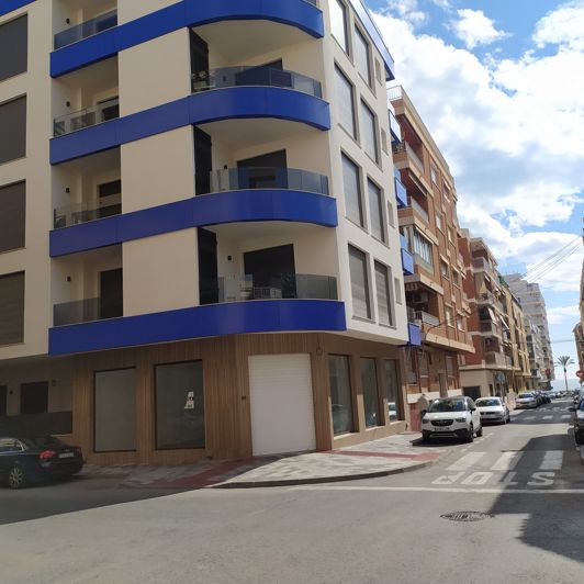 Image No.42-2 Bed House for sale