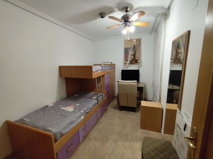 Image No.12-4 Bed Apartment for sale