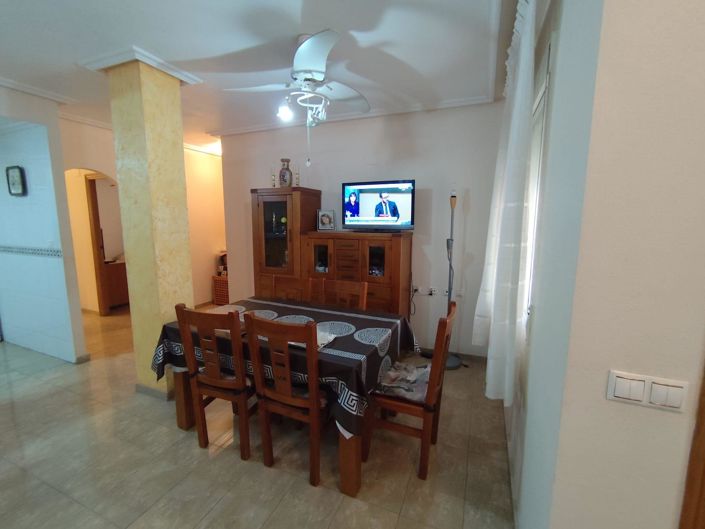 Image No.3-Appartement de 4 chambres à vendre à Torrevieja