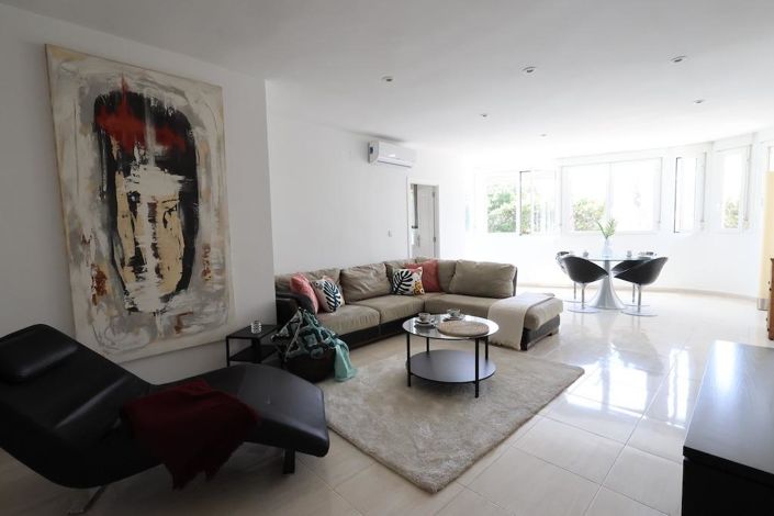 Image No.21-3 Bed Apartment for sale