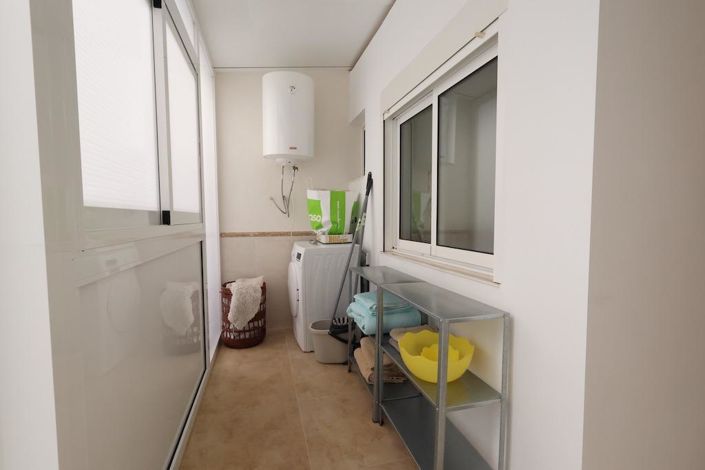 Image No.24-3 Bed Property for sale