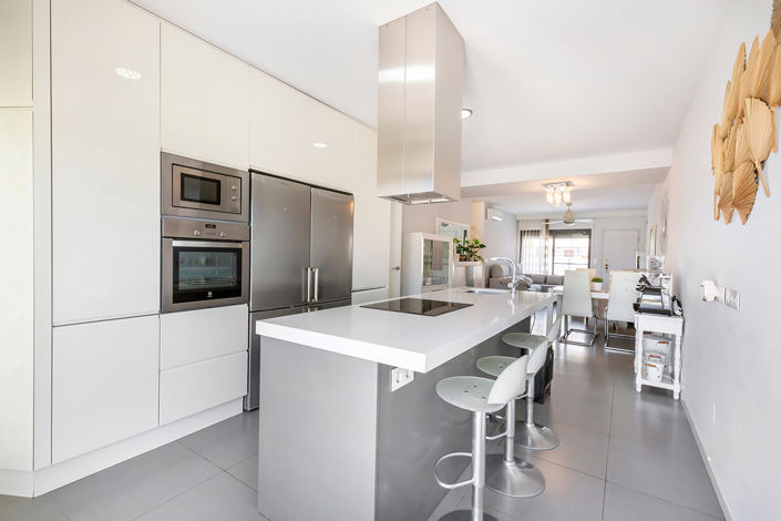 Image No.13-4 Bed Property for sale