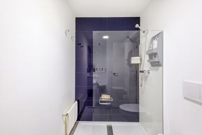 Image No.23-4 Bed Property for sale