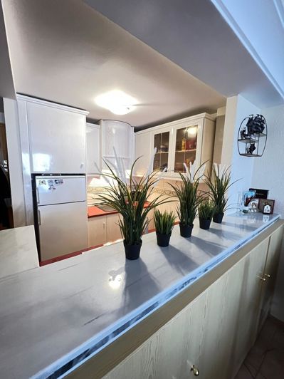 Image No.4-2 Bed House for sale