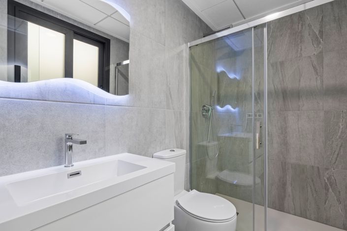 Image No.36-5 Bed Villa for sale