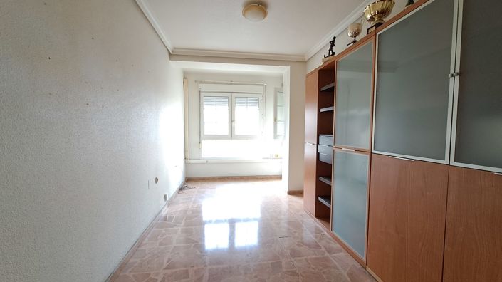 Image No.5-5 Bed Apartment for sale