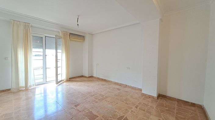 Image No.7-5 Bed Apartment for sale