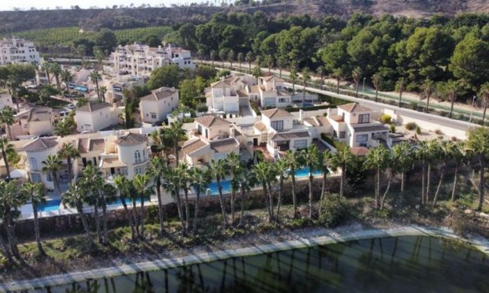 Image No.13-3 Bed Villa for sale