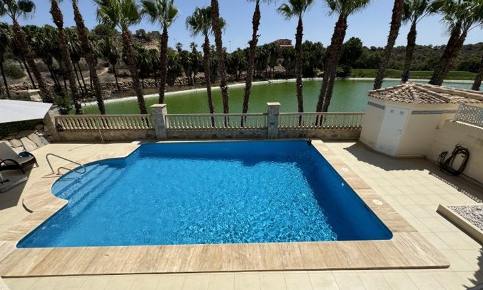 Image No.22-3 Bed Villa for sale