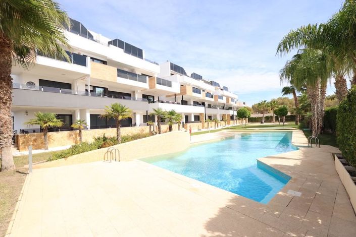 Image No.6-2 Bed Property for sale