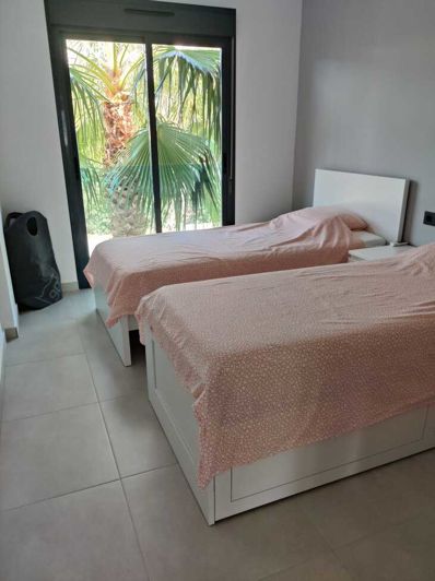 Image No.23-2 Bed Apartment for sale