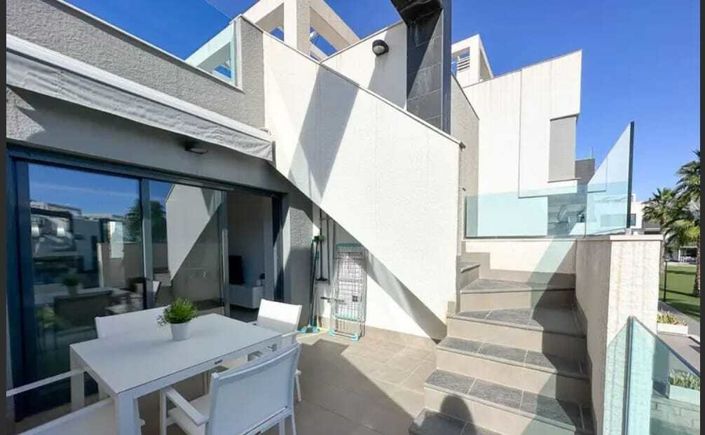 Image No.9-2 Bed Apartment for sale