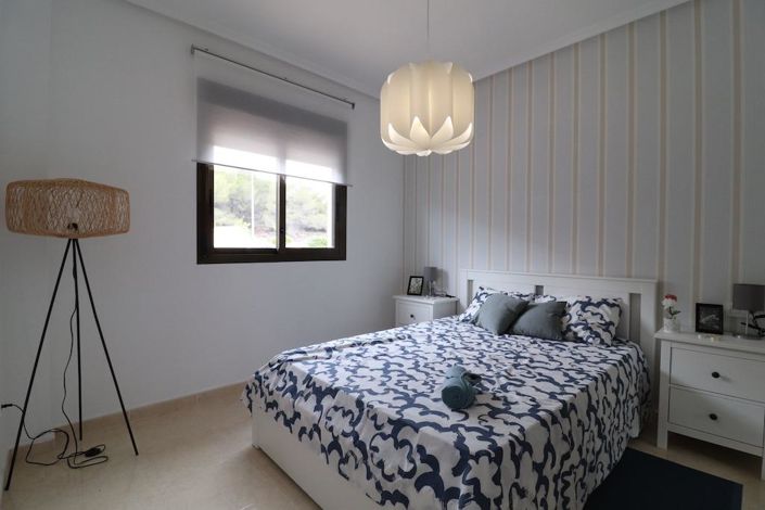 Image No.17-3 Bed Townhouse for sale