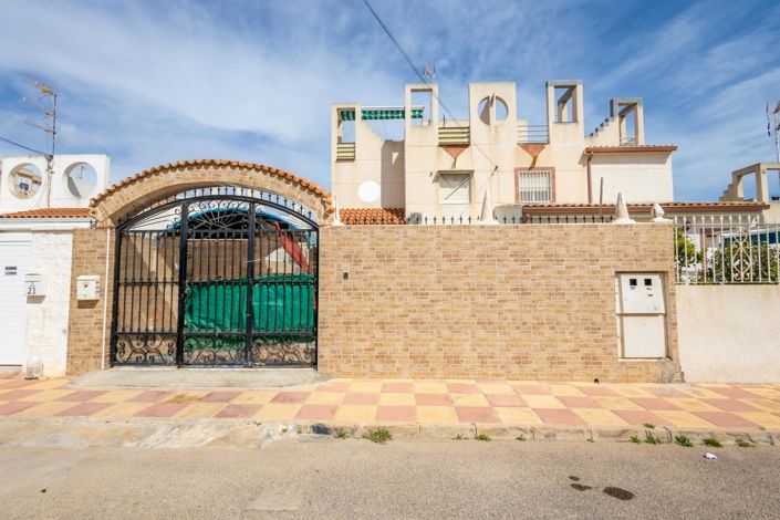 Image No.1-4 Bed Villa for sale