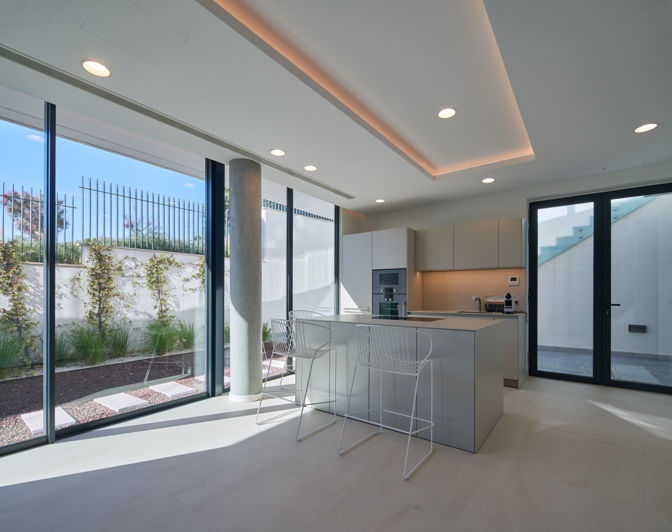 Image No.19-3 Bed Property for sale