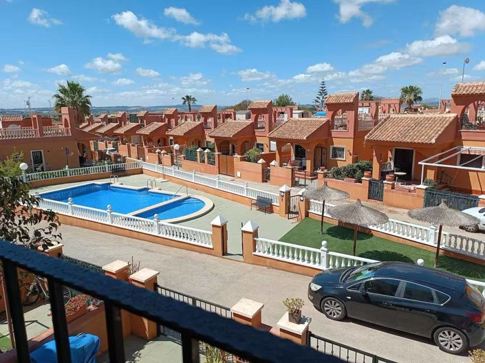 Image No.1-2 Bed Townhouse for sale