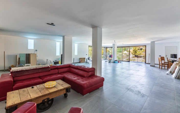 Image No.16-6 Bed Townhouse for sale