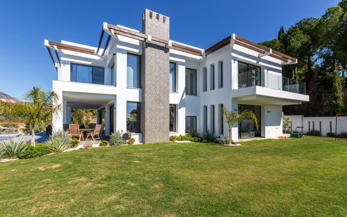 Image No.2-6 Bed Villa for sale