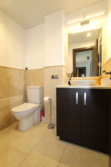 Image No.19-4 Bed Townhouse for sale