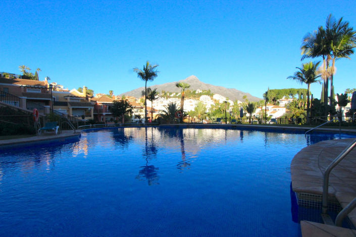 Image No.2-4 Bed Townhouse for sale