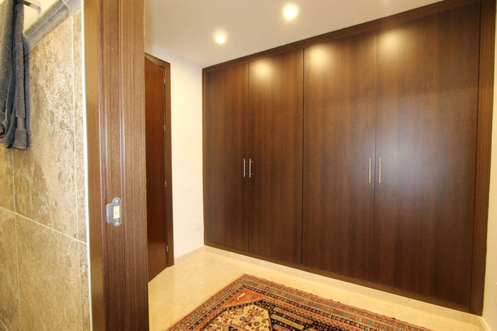 Image No.49-4 Bed Townhouse for sale