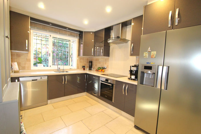 Image No.8-4 Bed Townhouse for sale