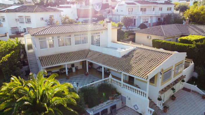 Image No.1-Villa de 5 chambres à vendre à Arroyo de la Miel