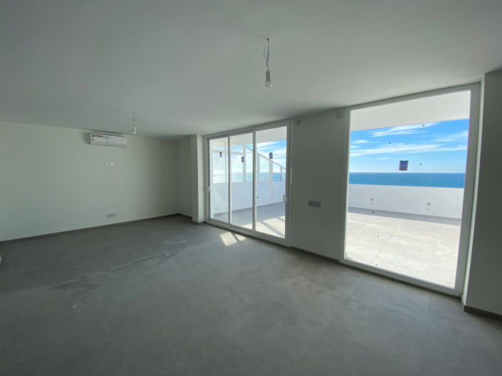 Image No.2-Penthouse de 3 chambres à vendre à Estepona