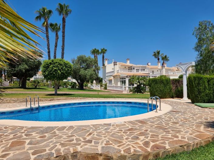 Image No.16-2 Bed Apartment for sale