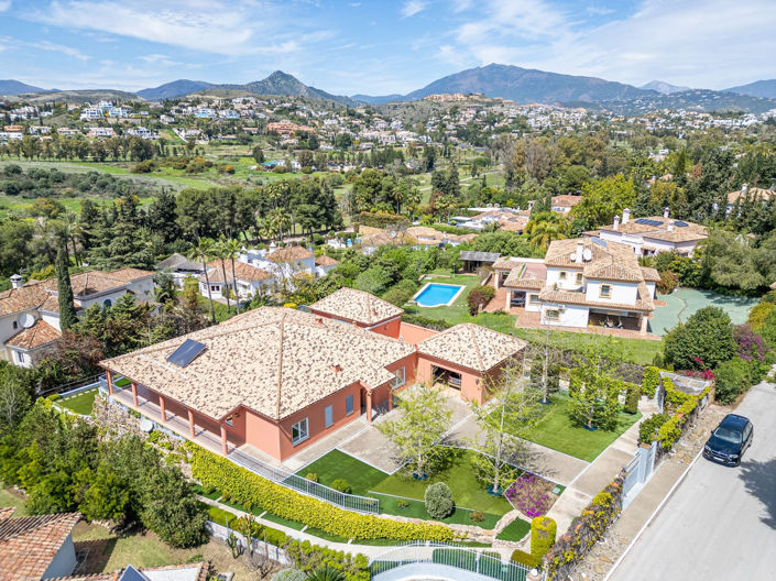 Image No.1-3 Bed Villa for sale