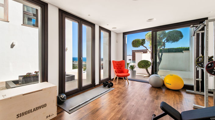 Image No.10-5 Bed Townhouse for sale