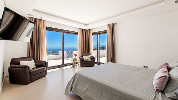 Image No.14-5 Bed Villa for sale