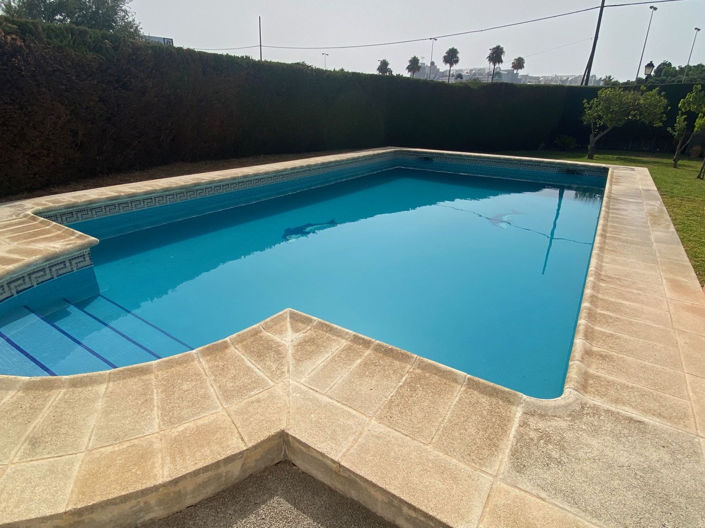 Image No.3-5 Bed Villa for sale