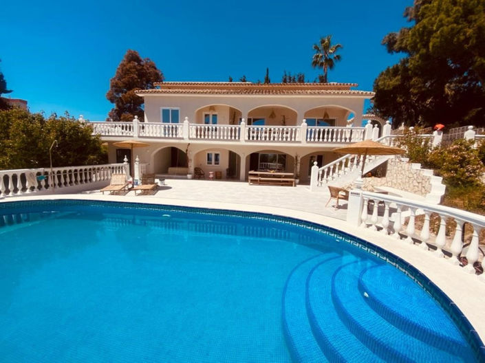 Image No.1-5 Bed Villa for sale