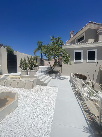 Image No.24-7 Bed Villa for sale