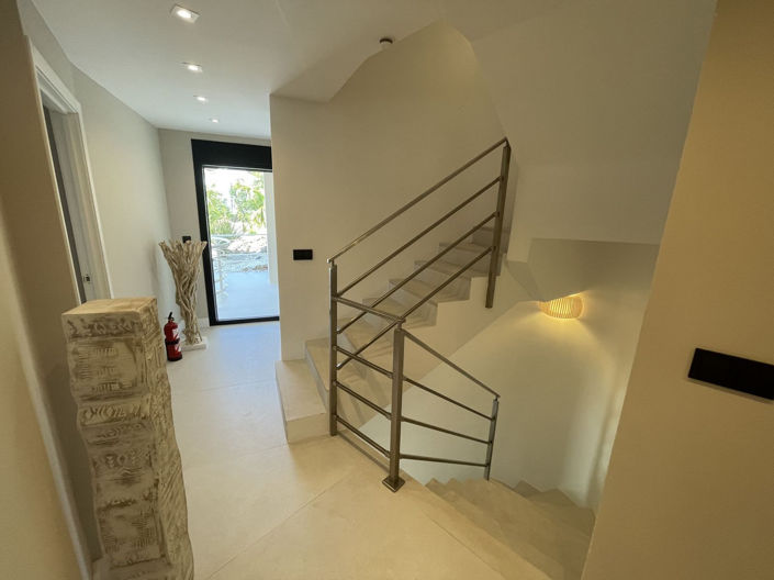 Image No.27-7 Bed Villa for sale