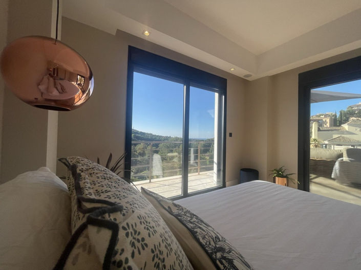 Image No.30-7 Bed Villa for sale