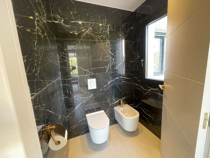 Image No.34-7 Bed Villa for sale