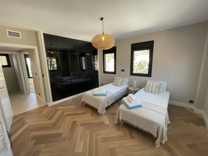 Image No.36-7 Bed Villa for sale