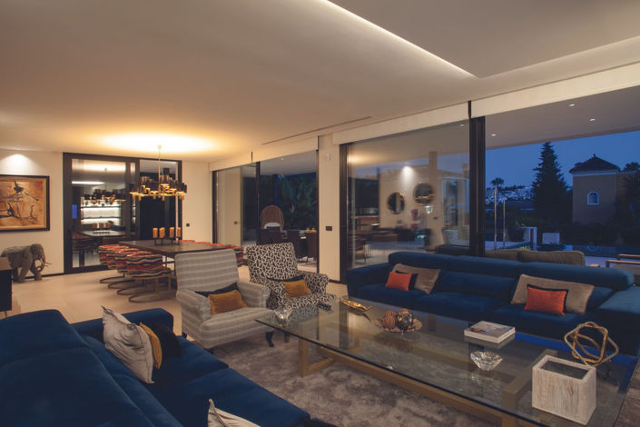 Image No.10-7 Bed Villa for sale