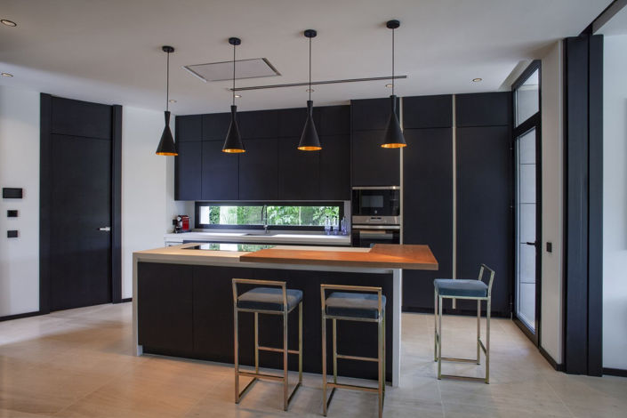 Image No.11-7 Bed Villa for sale