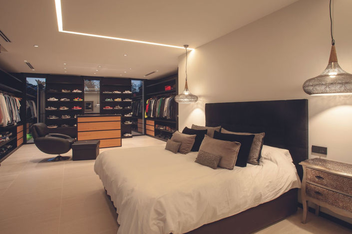 Image No.17-7 Bed Villa for sale