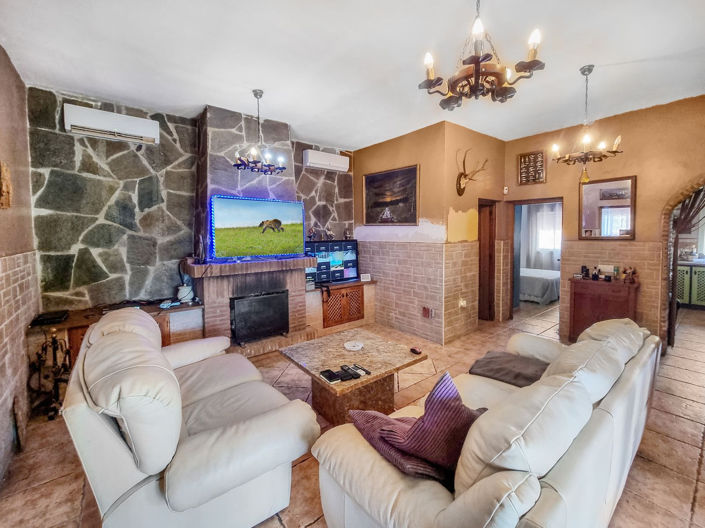 Image No.8-3 Bed Finca for sale