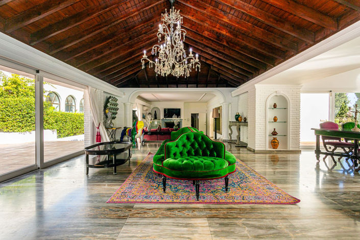 Image No.17-8 Bed Villa for sale