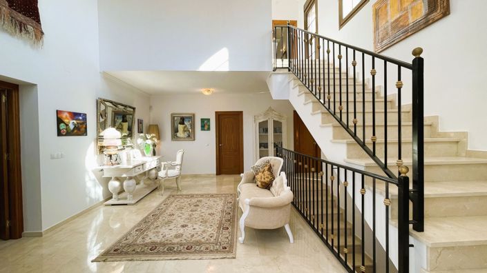 Image No.8-4 Bed Villa for sale