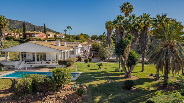 Image No.1-7 Bed Villa for sale