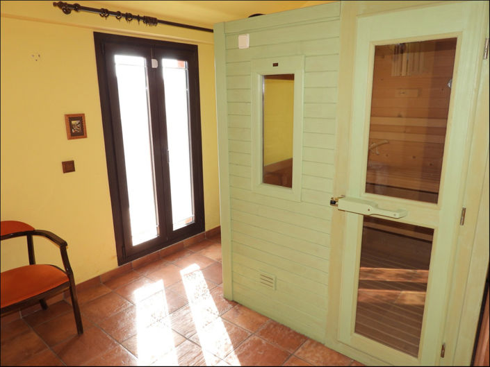 Image No.8-5 Bed Townhouse for sale