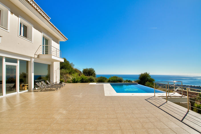 Image No.1-Villa de 5 chambres à vendre à Los Monteros