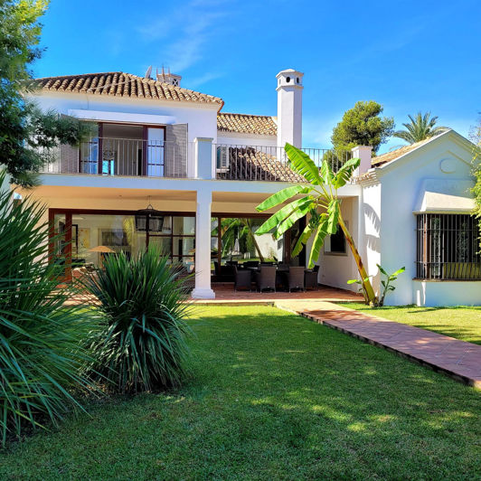 Image No.1-Villa de 6 chambres à vendre à Guadalmina Baja