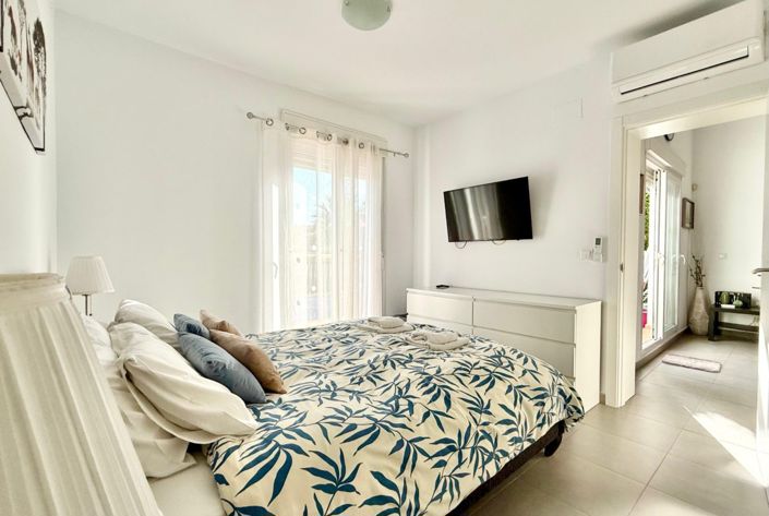 Image No.16-3 Bed Villa for sale